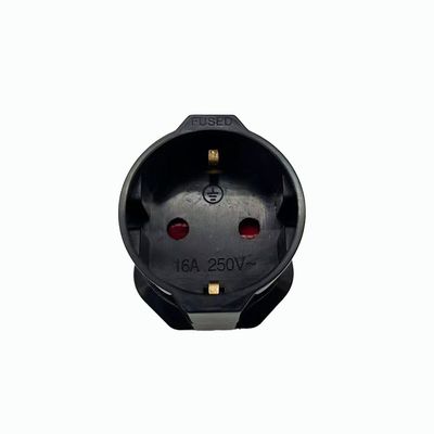 Adattatore di uso generale UK 3 pin con fusibile alla presa UE 2 pin e contatto con la terra CE certificato