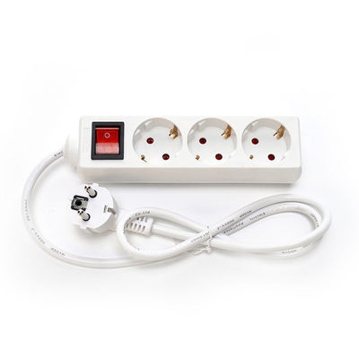 8 Striscia di alimentazione con protettore da sovratensioni 3 presa di cavo di estensione interna 4 H05VV-F 3x1.5 mm Cavi poliuretanici WIFI NO Bianco