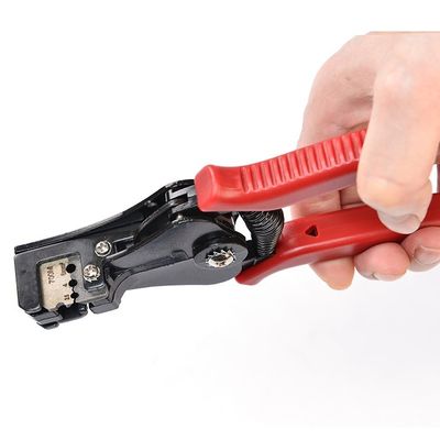 Sistema solare strumento adatto per il cavo quadrato gamma 2.5MM2/4MM2/6MM2 PV Cable Stripping e crimping kit di strumenti per PV004 connettori